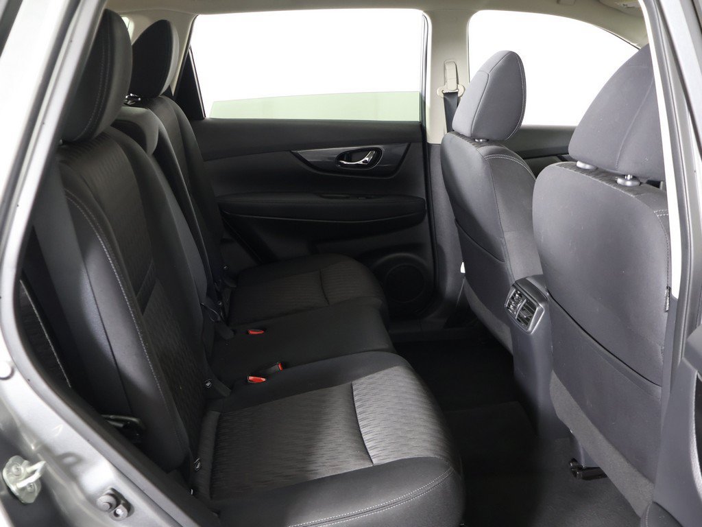 Used 2020 Nissan Rogue SV AWD/4WD image 33