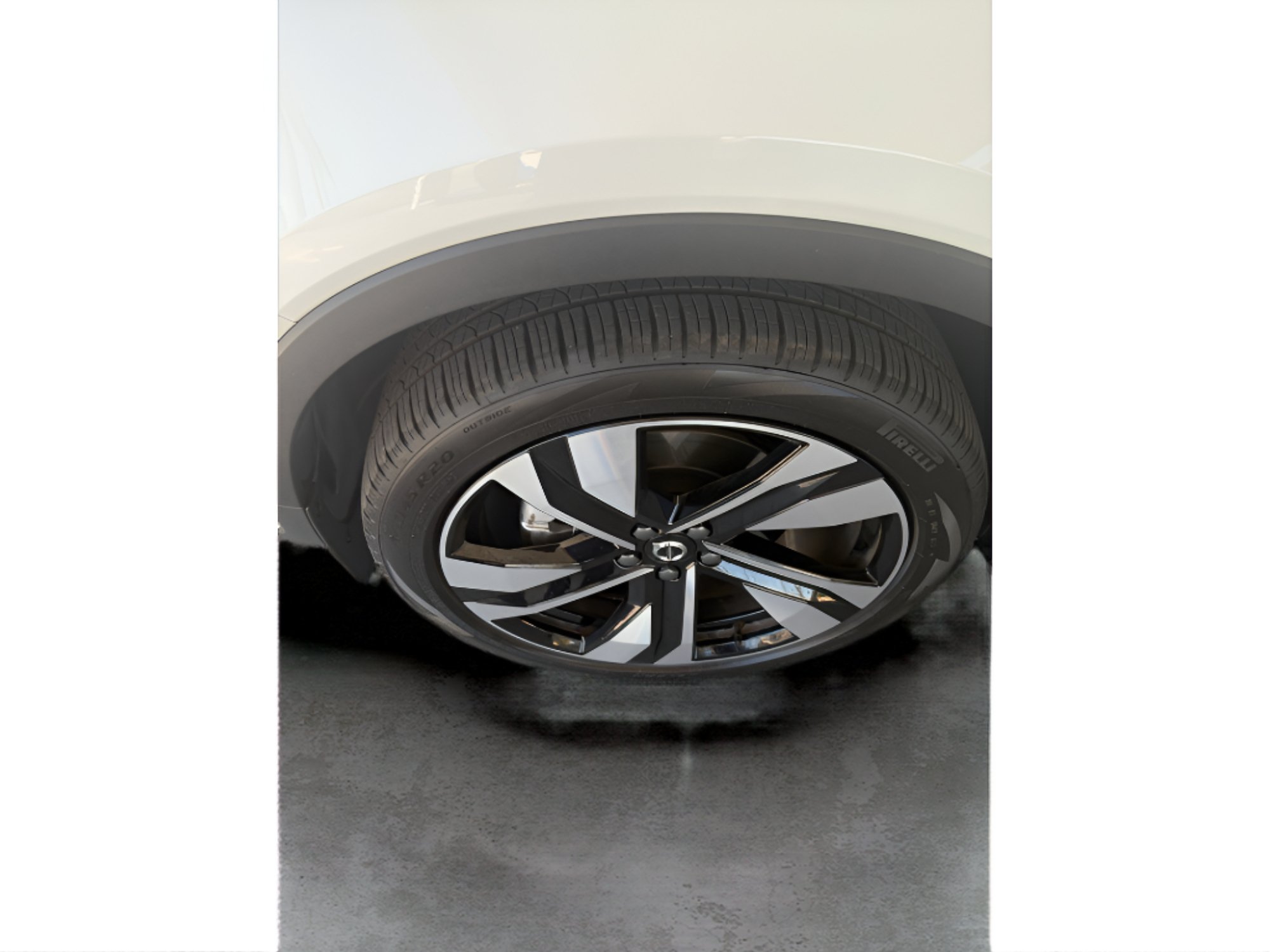 Used 2025 Volvo XC40 B5 Ultra AWD/4WD image 19