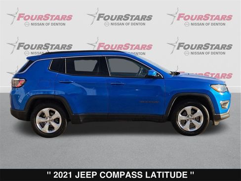 Used 2021 Jeep Compass Latitude image 3