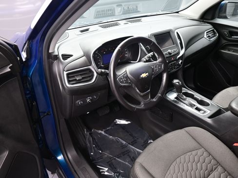 Used 2020 Chevrolet Equinox LT image 12