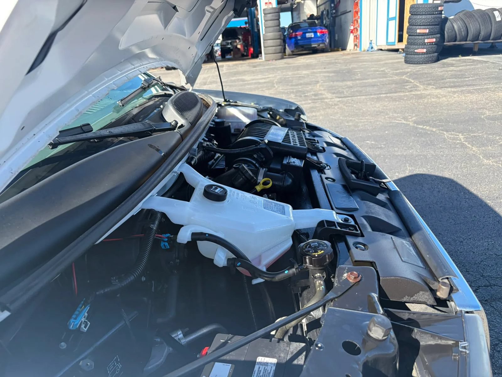 Used 2019 GMC Savana 2500 w/ Driver Convenience Package RWD image 11