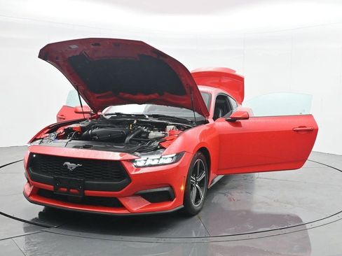 Used 2024 Ford Mustang Premium image 27