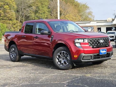 New 2025 Ford Maverick XLT image 2