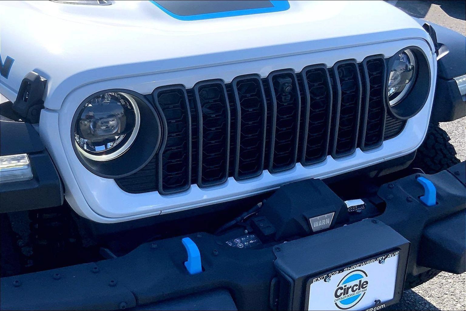 Used 2024 Jeep Wrangler Unlimited Rubicon 4xe w/ Capability Package AWD/4WD image 30