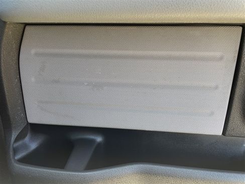 Used 2014 Ford F150 XLT w/ Equipment Group 302A Luxury image 51