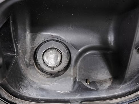 Used 2023 GMC Yukon XL SLE image 41