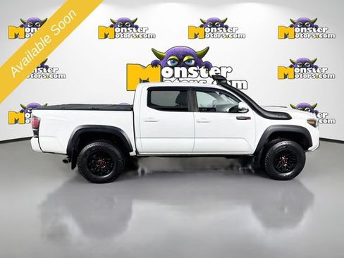 Used 2019 Toyota Tacoma TRD Off-Road AWD/4WD image 4