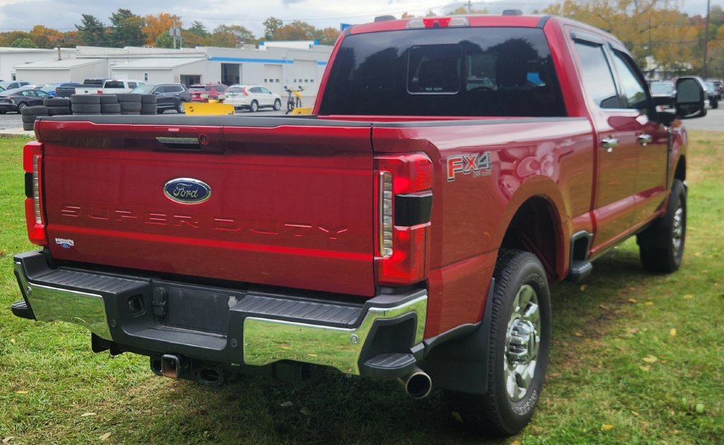 Used 2023 Ford F350 Lariat w/ Lariat Ultimate Package AWD/4WD image 5
