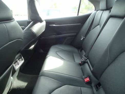 Used 2024 Toyota Camry XSE FWD image 9