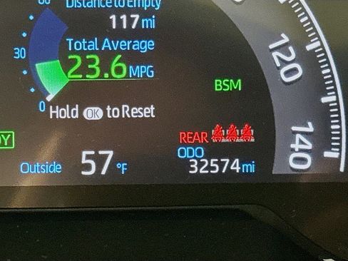 Used 2023 Toyota RAV4 XLE w/ Convenience Package image 13