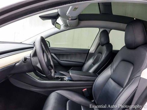 Used 2021 Tesla Model Y Long Range AWD/4WD image 9