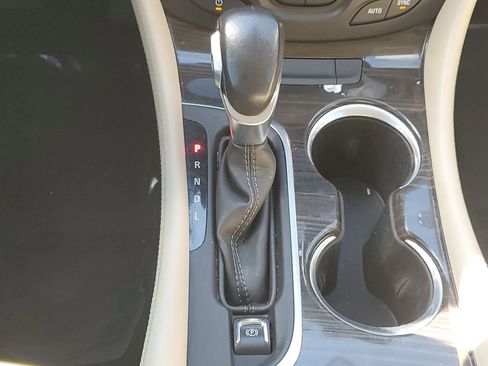 Used 2020 Buick Envision Preferred w/ LPO, Cargo Package image 33