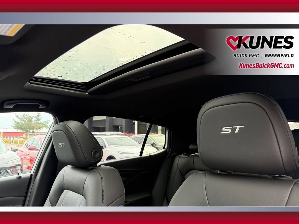 New 2026 Buick Envista Sport Touring w/ Convenience I Package FWD image 12