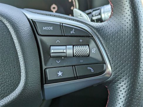 Used 2025 Genesis G70 2.5T w/ Sport Prestige Package image 27