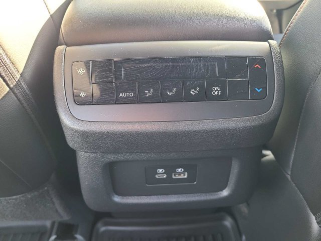 Used 2023 Nissan Pathfinder Rock Creek AWD/4WD image 29