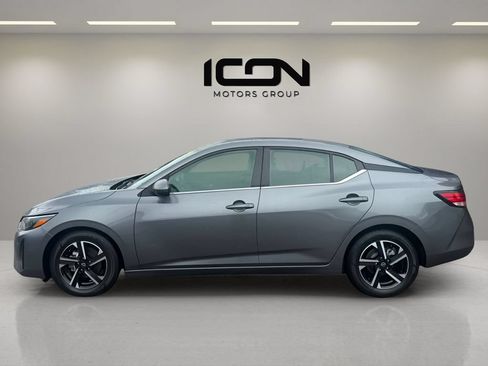 Used 2024 Nissan Sentra SV FWD image 3