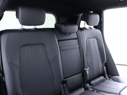 Used 2020 Mercedes-Benz GLB 250 4MATIC image 15