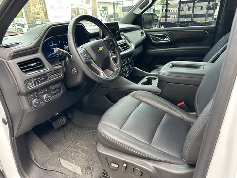 Used 2023 Chevrolet Tahoe LT w/ LT Signature Package AWD/4WD image 10