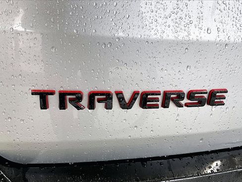 Used 2021 Chevrolet Traverse Premier w/ Redline Edition image 31