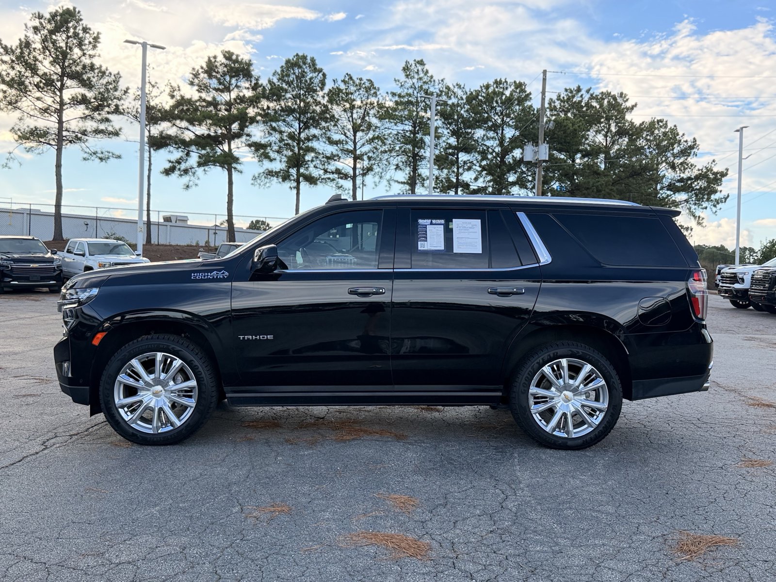 Used 2024 Chevrolet Tahoe High Country w/ Advanced Technology Package AWD/4WD image 9