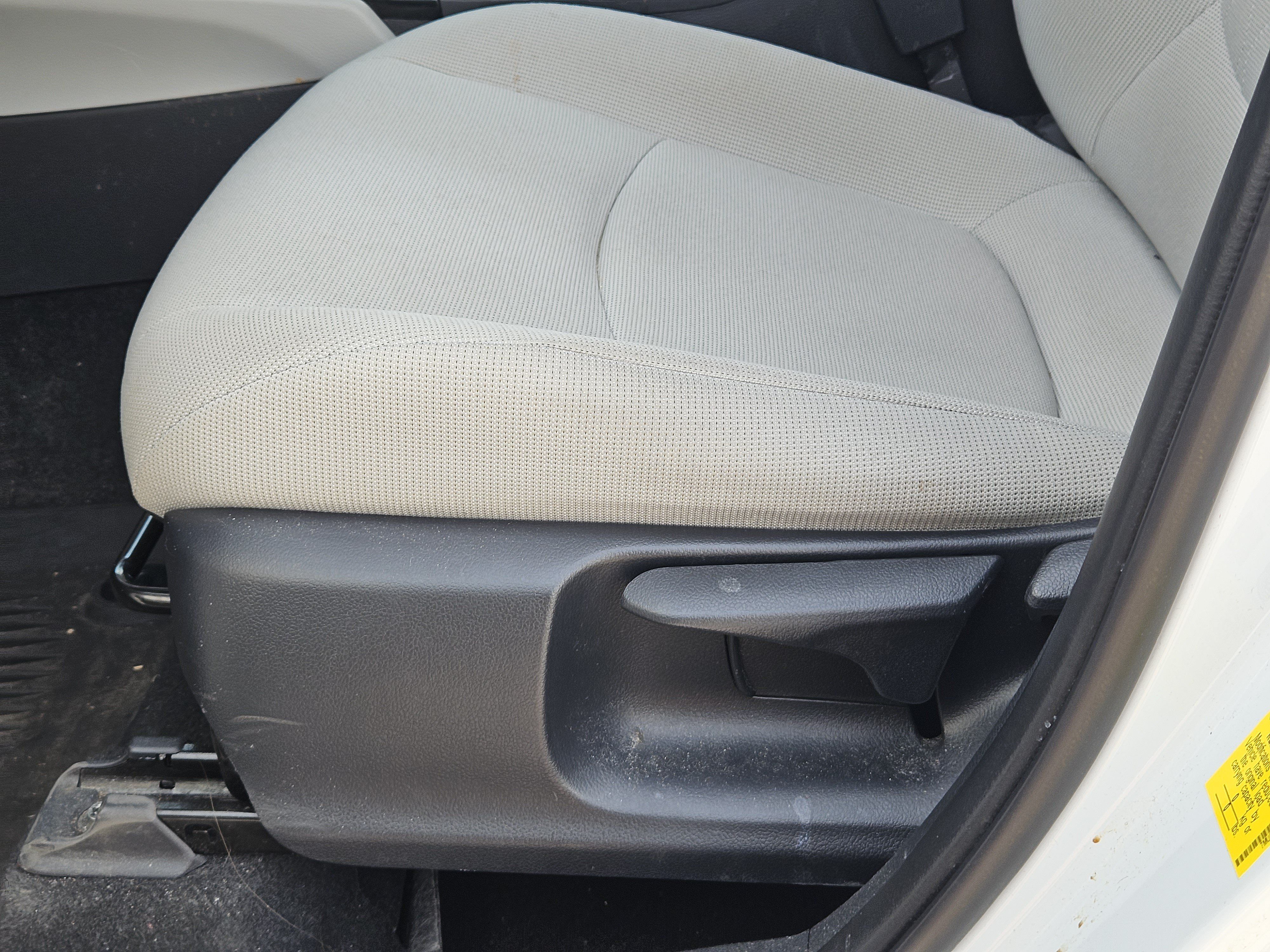 Used 2022 Toyota Corolla Cross L AWD/4WD image 25