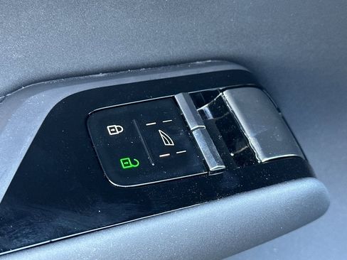 New 2025 Volvo EX90 Ultra AWD/4WD image 15