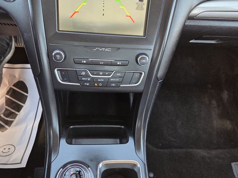 Used 2019 Ford Fusion SE w/ Equipment Group 151A image 26