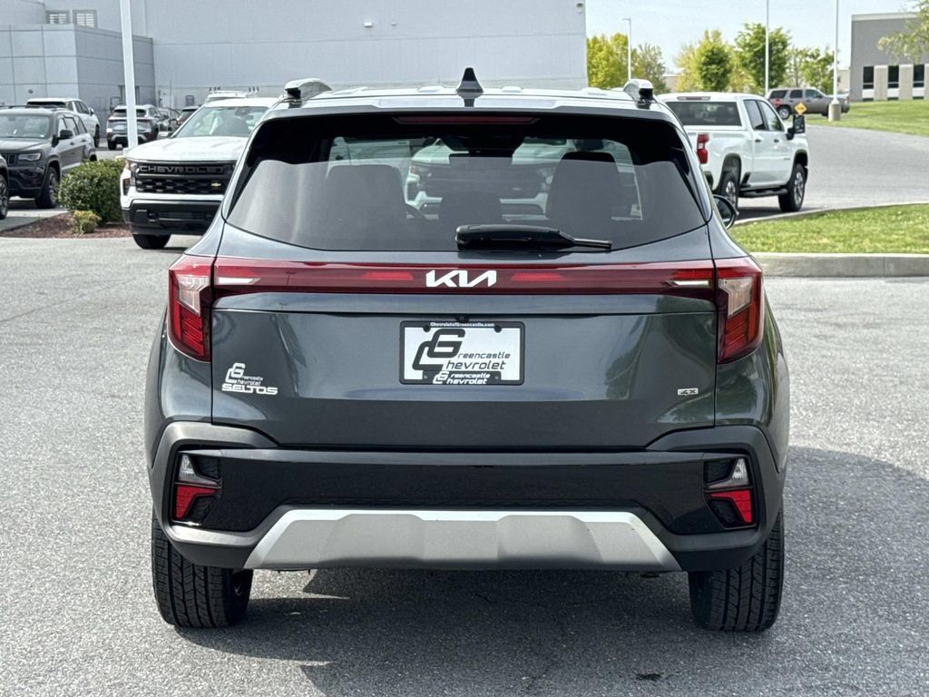 Used 2024 Kia Seltos EX AWD/4WD image 27