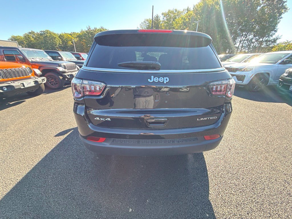 New 2026 Jeep Compass Limited AWD/4WD image 4