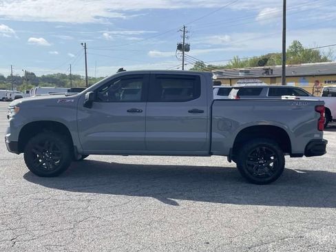 Used 2024 Chevrolet Silverado 1500 LT Trail Boss w/ Convenience Package II image 7