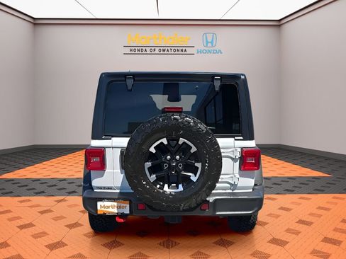 Used 2026 Jeep Wrangler Unlimited Rubicon AWD/4WD image 4