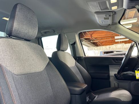 Used 2024 Ford Maverick XLT FWD image 25