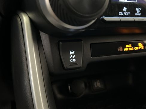 Used 2024 Toyota RAV4 LE AWD/4WD image 35
