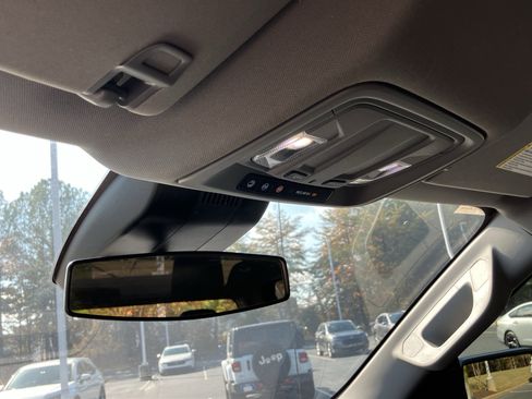 Used 2024 Chevrolet Silverado 1500 W/T w/ WT Value Package image 29