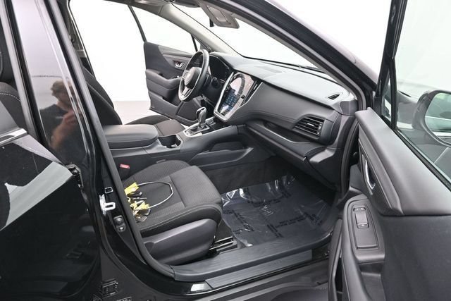 Used 2024 Subaru Outback Premium AWD/4WD image 19