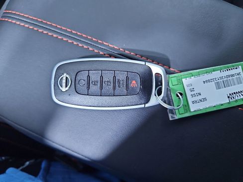 New 2025 Nissan Sentra SR w/ Midnight Edition image 28