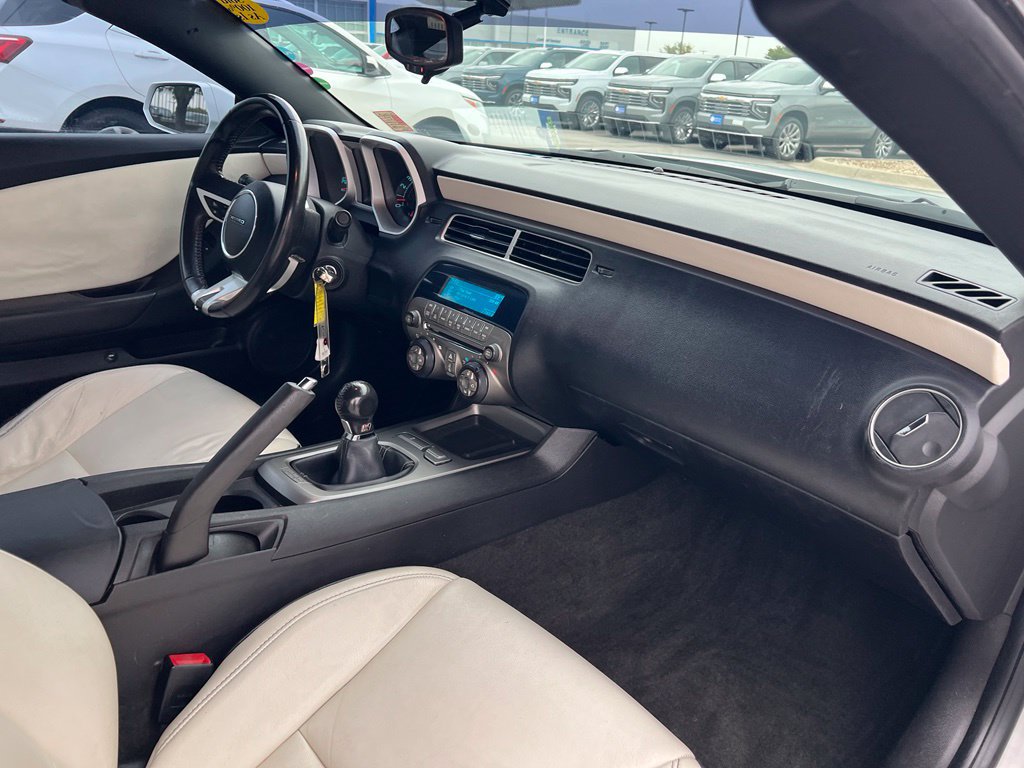 Used 2011 Chevrolet Camaro SS RWD image 21