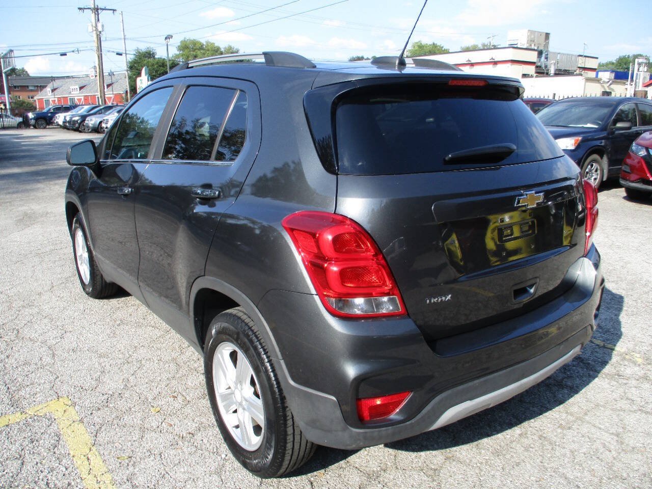 Used 2018 Chevrolet Trax LT w/ LT Convenience Package AWD/4WD image 2