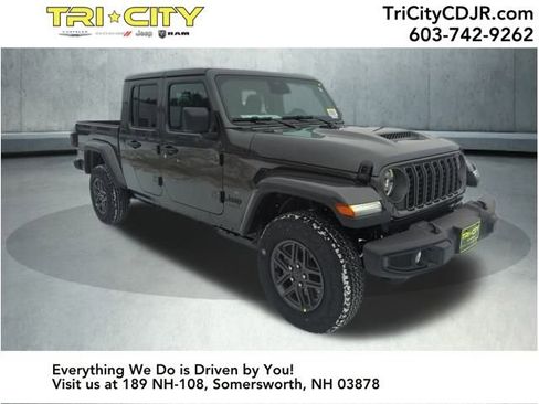 New 2026 Jeep Gladiator Sport image 7