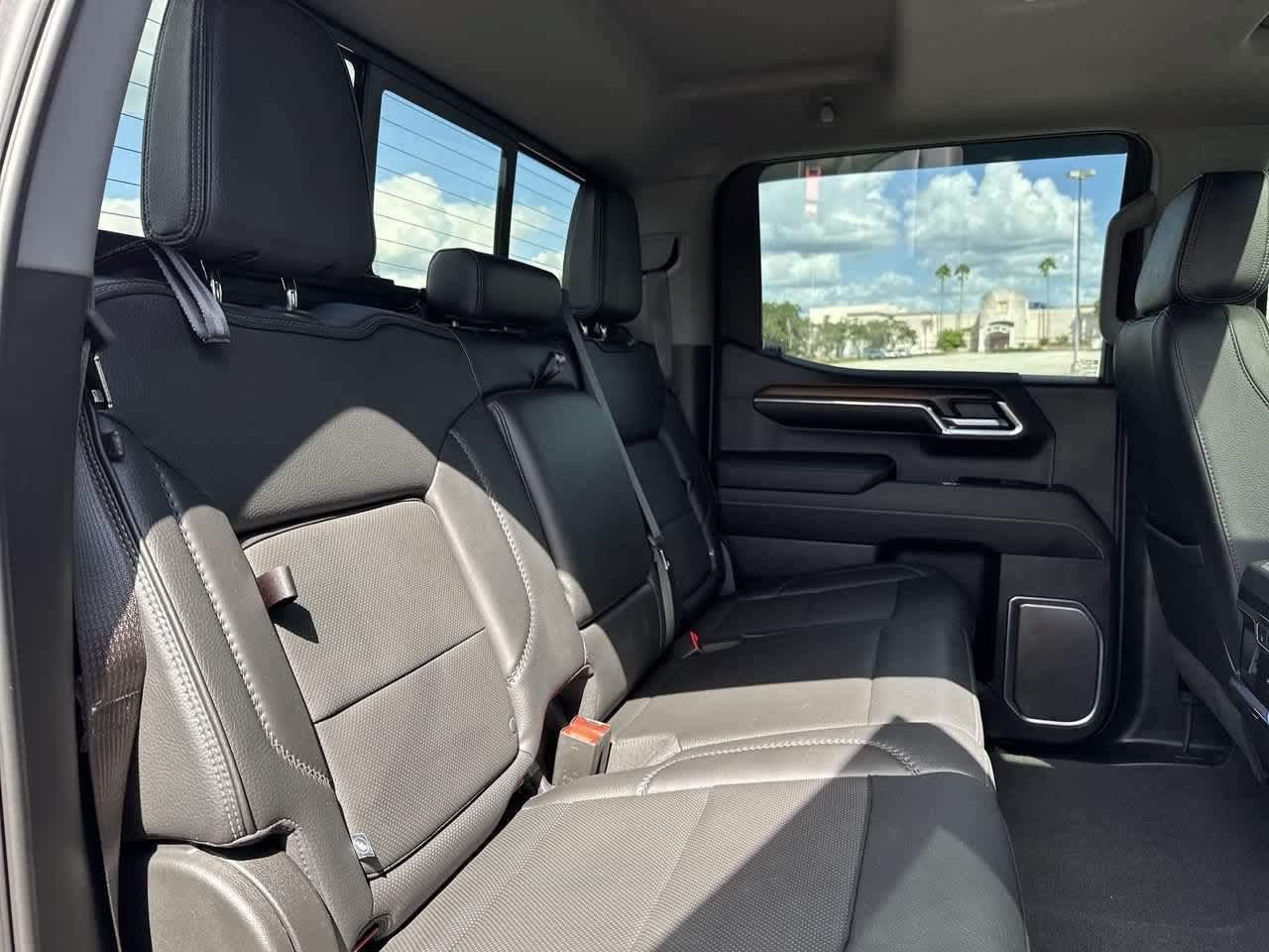 Used 2024 GMC Sierra 1500 Denali AWD/4WD image 21