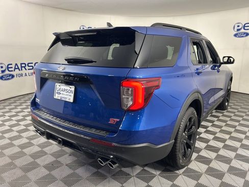 Used 2021 Ford Explorer ST w/ ST Street Pack image 6
