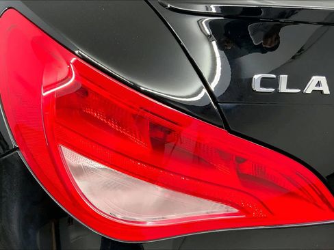 Used 2019 Mercedes-Benz CLA 250 4MATIC image 27