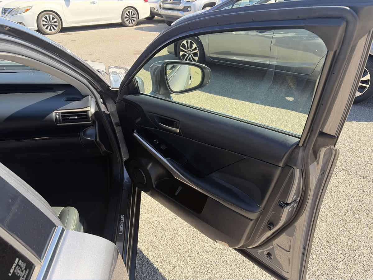 Used 2017 Lexus IS 200t w/ Navigation System Package RWD image 26