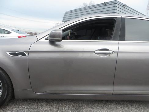 Used 2016 Kia K900 Luxury image 30