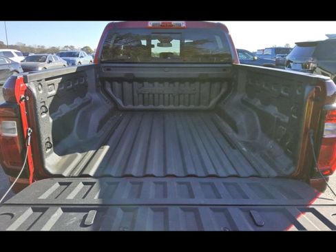 Used 2024 GMC Canyon AT4X AWD/4WD image 7