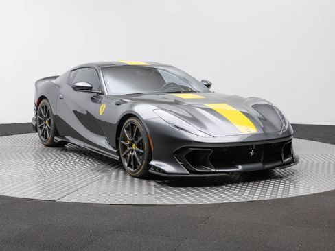 Used 2023 Ferrari 812 Competizione RWD image 11