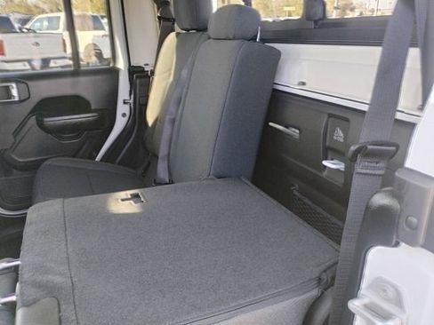 New 2026 Jeep Gladiator Sport image 13