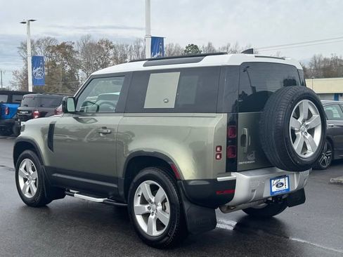 Used 2023 Land Rover Defender 90 S image 3