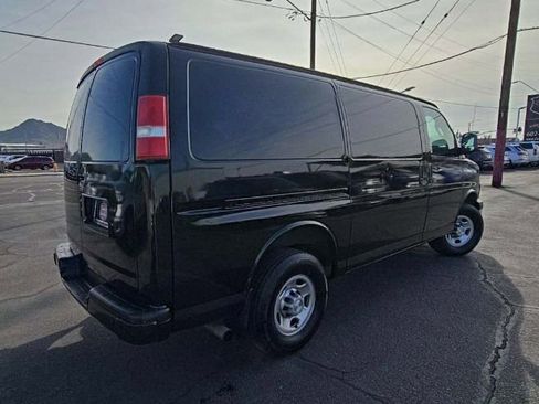 Used 2018 Chevrolet Express 2500 w/ Driver Convenience Package image 5