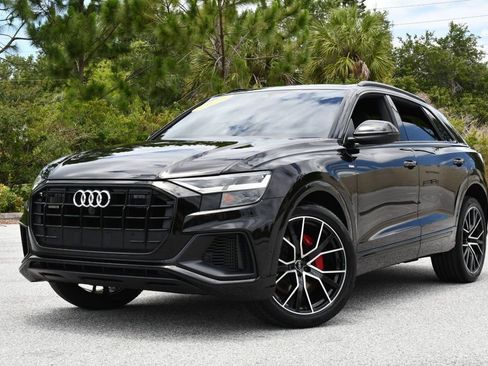 Used 2020 Audi Q8 Premium Plus w/ Premium Plus Package AWD/4WD image 2